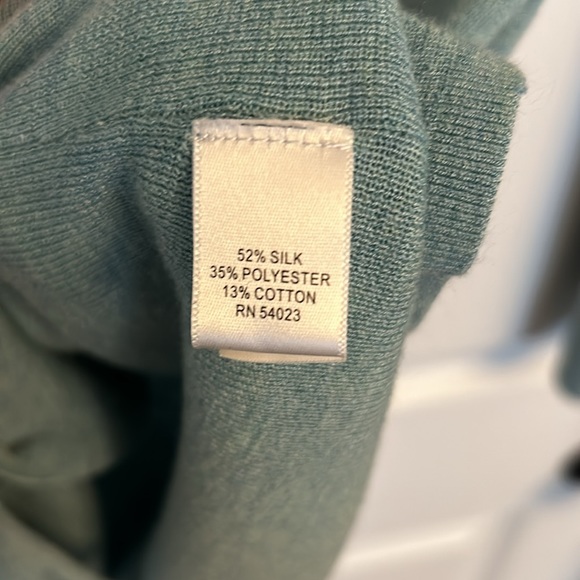 Banana Republic Long Sleeve Cardigan - Picture 6 of 6